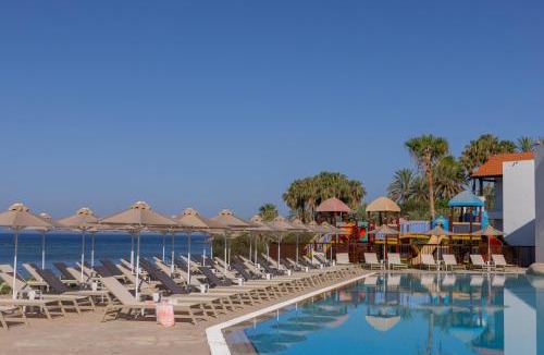 Pegeia Resort | Kapetanios Aqua Resort