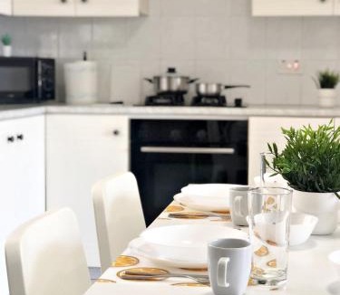 Larnaca City Centre Apartment | Large apartment close to Finikoudes Beach with 2 balconies