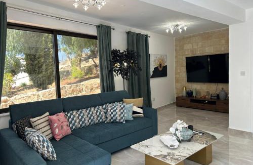 Kouklia Apartment | Luxury Kouklia Maisonette