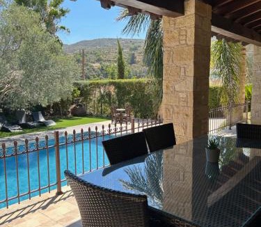 Miliou Villa | Valencia Grove Villa