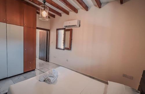 Marathounta Apartment | Small village house Marathounta