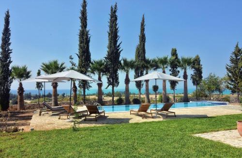 Polis Villa | Incredible Large Villa In Paphos sleeps 14 Children Pool, Jacuzzi, Huge Garden