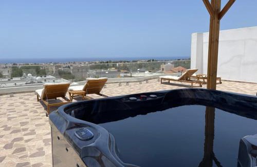 Emba Apartment | ARF Apartments - with Jacuzzi at the complex