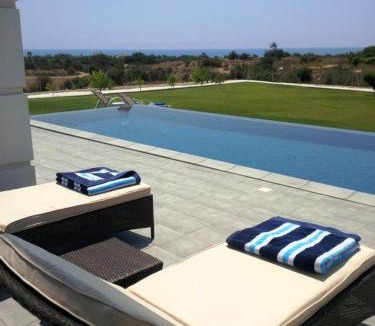 Maroni Villa | Villa Olivo Maroni