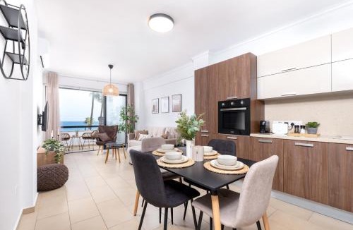 Larnaca City Centre Apartment | Quattro Beachfront Sea View Ap 206