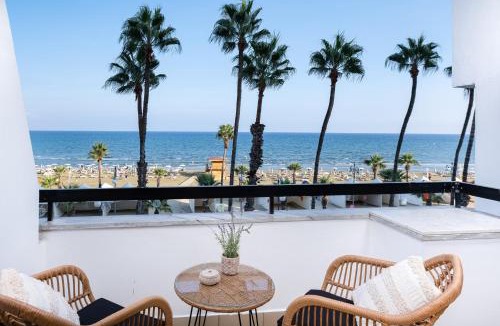 Larnaca City Centre Apartment | Quattro Beachfront Sea View Ap 206