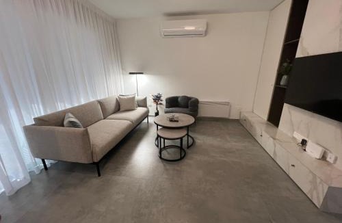 Strovolos Apartment | Johnny's luxury getaway