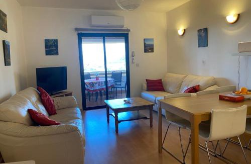 Prodromi Apartment | Paul and Maria Sea View Apartment