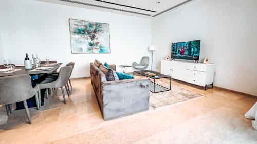 City Centre Apartment | 360 Nicosia Heights, Gym & Pool