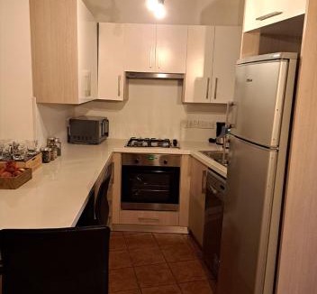 Alona House | To Apokentro