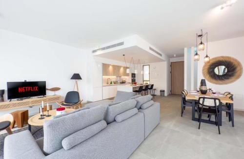 Kapparis Villa | Azure Seaview - Amber Villa