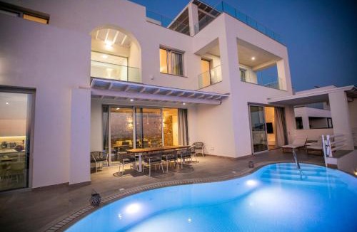 Chlorakas Villa | Villa Kyklamino - Unique Villa with stunning Seaview