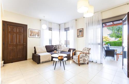 Agios Theodoros Villa | Villa Joan
