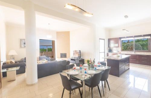 Paralimni Villa | Protaras Holiday Villa Pa7 Private 7 Bedroom villa