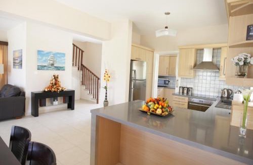 Pissouri Villa | A three-bedroom villa with a private pool and landscaped garden Wi-Fi