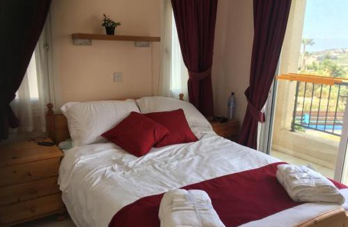 Peyia Town Villa | Villa Oasis Peyia near Coral Bay