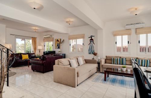Ayia Napa Villa | Villa Paradise