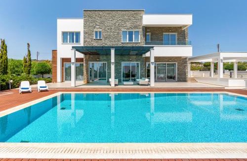 Ayia Napa Villa | Villa Dione by Ruidoso Luxury