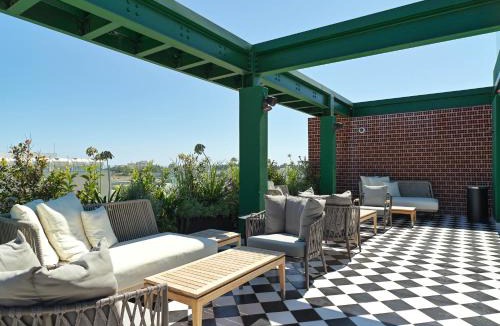 Larnaca City Centre Apartment | Maestro St Lazar Apartments