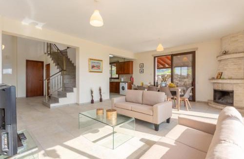 Latchi Villa | Villa Rallo