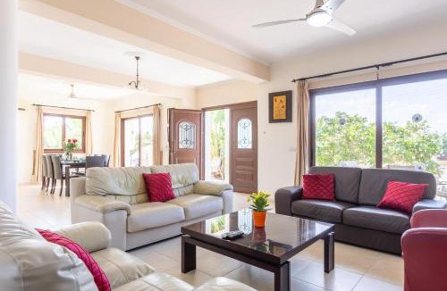 Argaka Villa | Villa Dora
