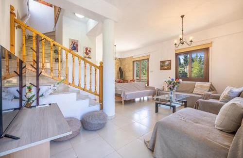 Trimiklini House | The River House