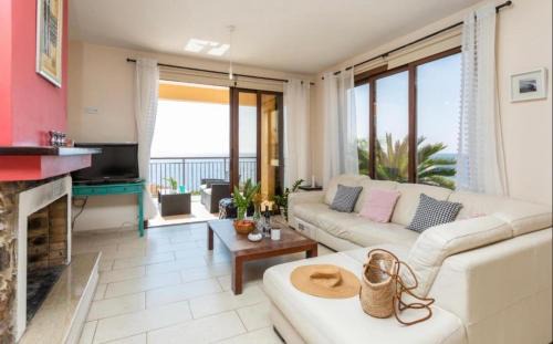 Pomos Villa | Sunset View Mermaid Villa