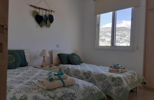Peyia Town Apartment | Hilltop View Peyia