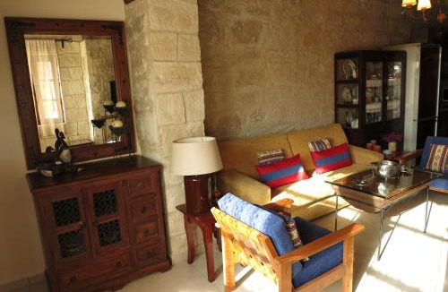Latchi House | Simona Stone House