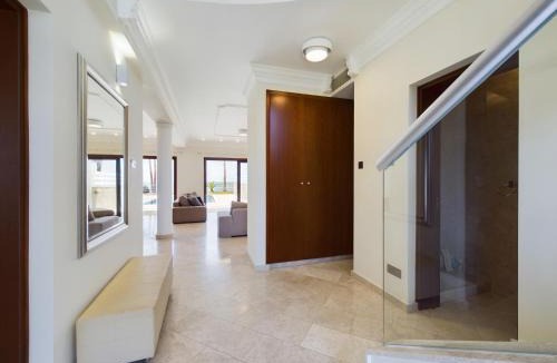 Pervolia Villa | Amazing frontline beach villa