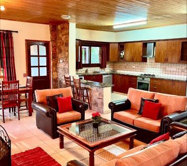 Pissouri Villa | Country-Cozy Villa Pissouri Village