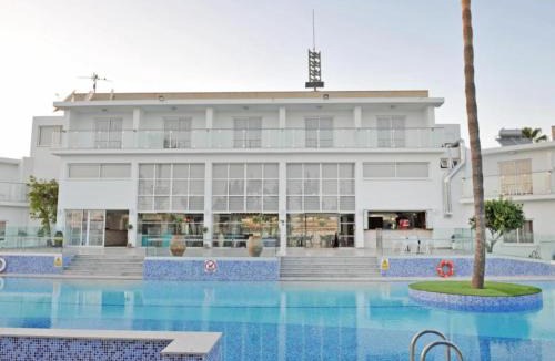 Ayia Napa Apartment | Lovely 1-bedroom holiday apartment with balcony