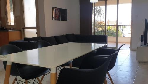 Kato Polemidia Apartment | ELLA LUXURY APARTMENT - (BREAKBOOKING CY)