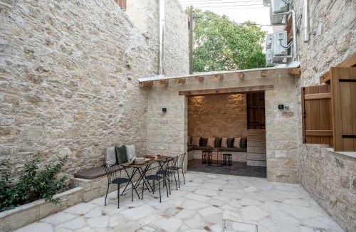 Lofou Apartment | Palazzino Luxury Suites