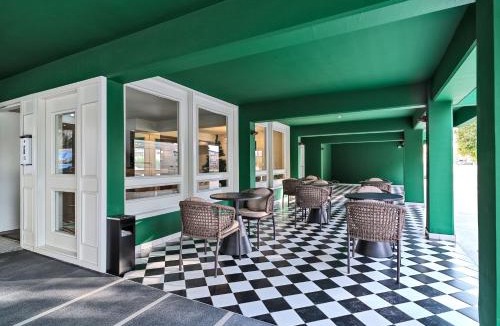 Larnaca City Centre Apartment | Maestro St Lazar Apartments