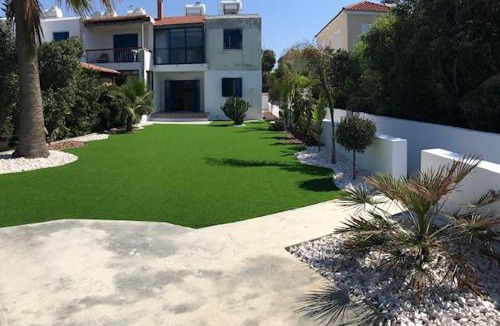 Pervolia Apartment | Beach Front Periyiali Gardens