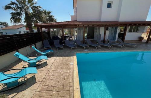 Ayia Thekla Villa | Tarracotta Villa 4 bedroom, near Ayia Napa