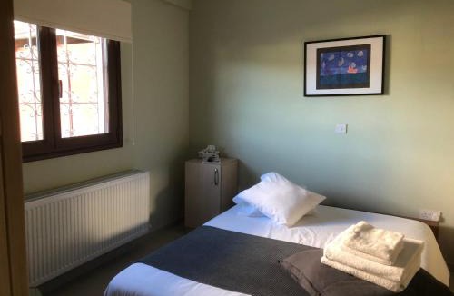 Vasa Koilaniou House | DIAMOND Stone Wooden Guest House