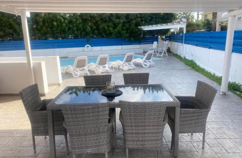 Pernera Villa | Olive Tree Villa - Protaras