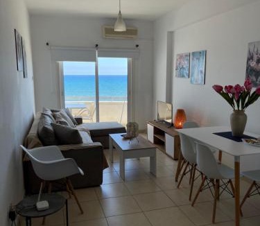 Larnaca City Centre Apartment | Alex Beach Apartment 31