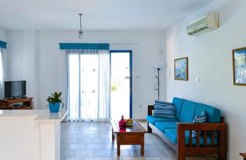 Agios Georgios Pegeias Villa | Azzurro Holiday Villa Ira by Sanders