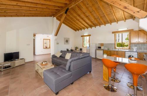 Polis Villa | Villa Ibiscus by Villa Plus
