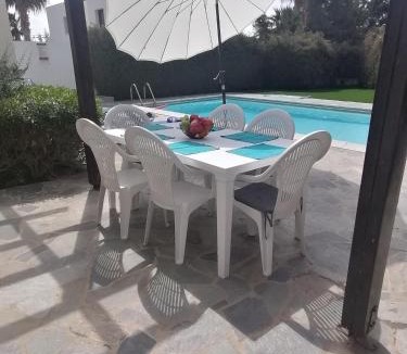 Kissonerga Villa | Spacious 3 bedroom villa private pool
