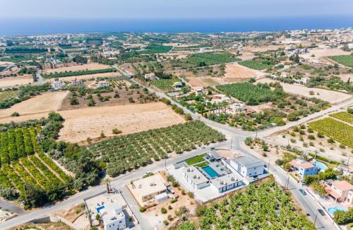 Peyia Town Apartment | Antesia Coral Bay Resort by Ezoria Villas - Adults only