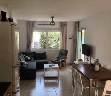 Kapparis Apartment | Yiasemi Ground floor Holiday Appartment