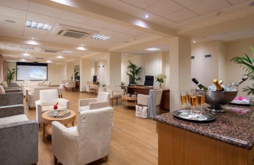 Paphos Hotel | Constantinou Bros Athena Beach Hotel