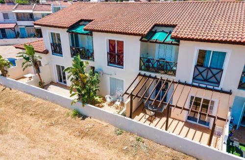 Latsi Apartment | Kate's Latchi Beachfront Studio Apartment 1 by Ezoria
