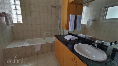 Sotira Villa | anemelie