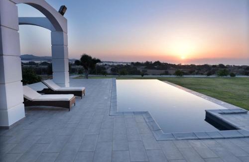 Maroni Villa | Villa Olivo Maroni