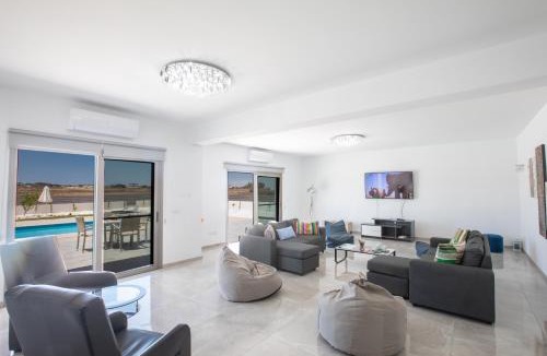 Paralimni Villa | Villa Marylou